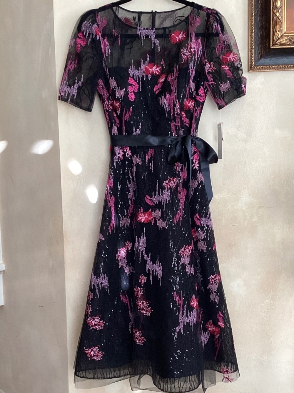 RICKIE FREEMAN for TERI JON FUCHSIA EMBROIDERED BLACK SHEER SEQUIN DRESS SIZE 6